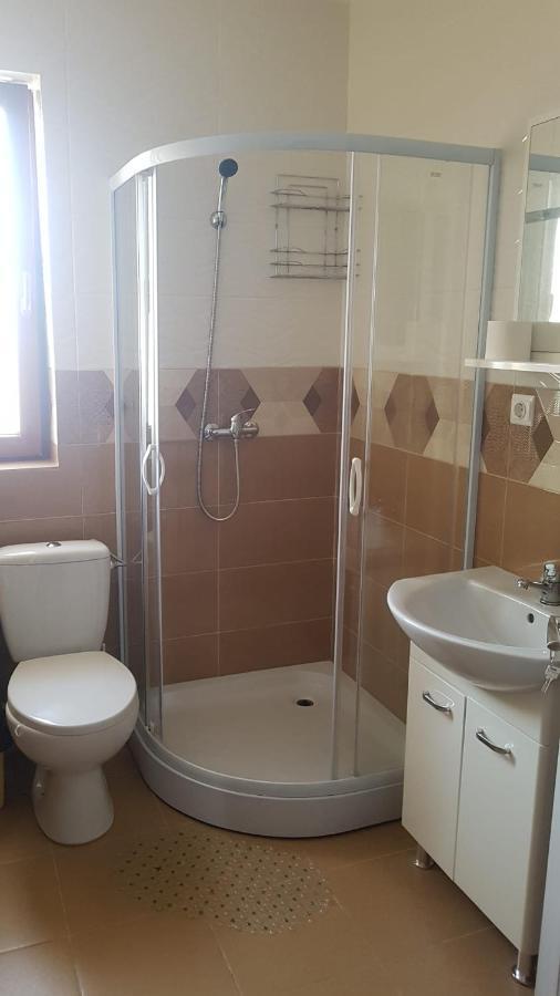 Apartament Teo Caransebeş エクステリア 写真